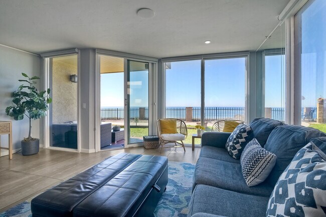 Building Photo - 190 Del Mar Shores Terrace