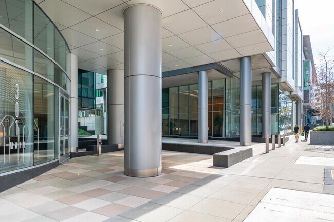 Building Photo - 301 Main St