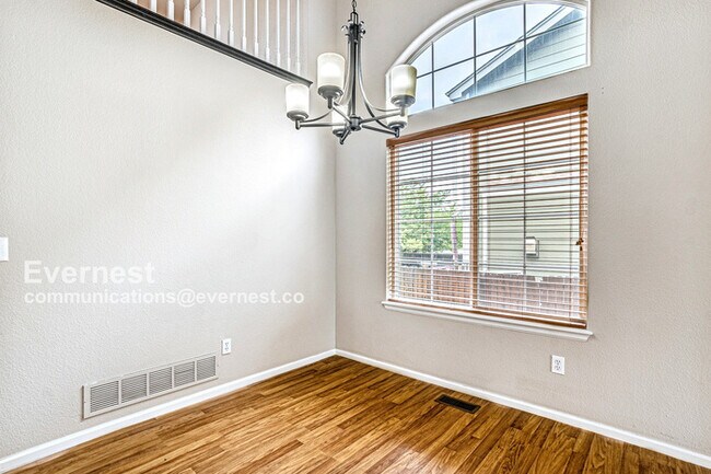 Building Photo - 13087 Race Ct