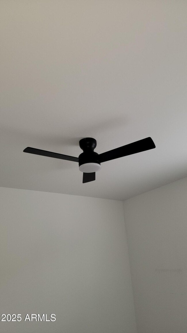 Building Photo - 15588 W Williams St