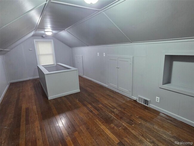 Building Photo - 16647 Rossini Dr