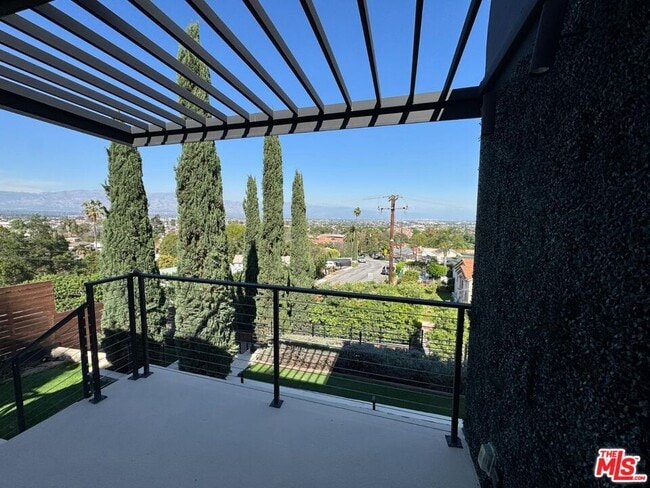 Building Photo - 7302 Mooney Dr