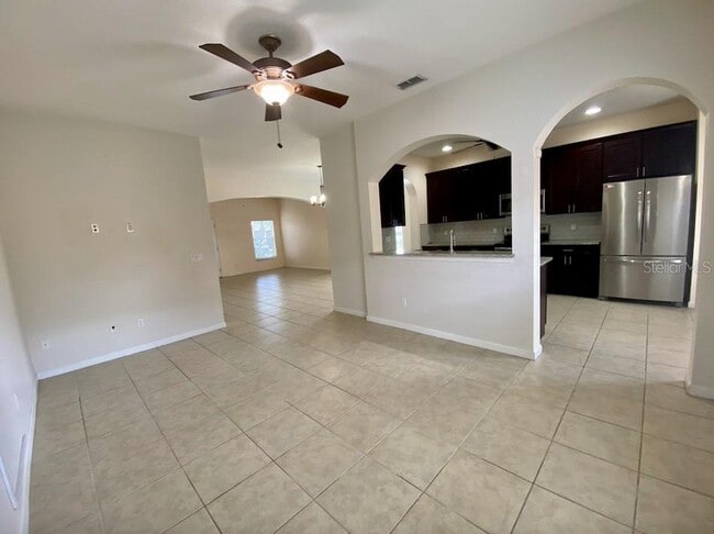 Building Photo - 1314 Honey Blossom Dr