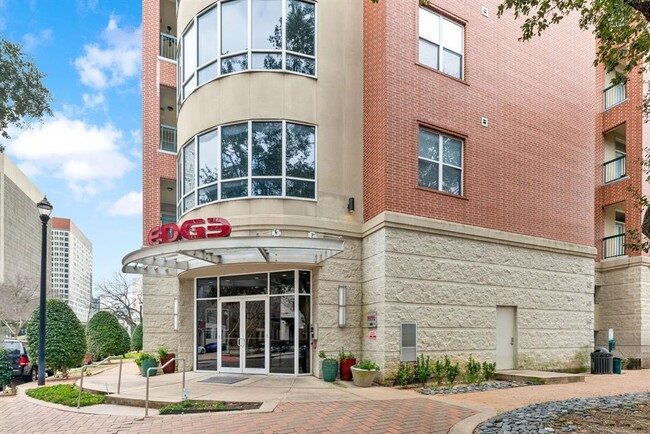 Building Photo - 300 St Joseph Pkwy