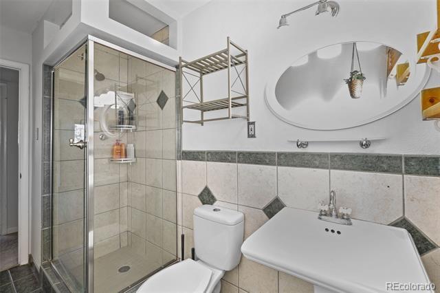 Building Photo - 1438 Laurette Dr