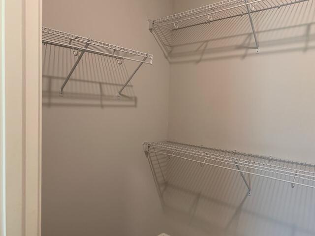 Building Photo - 1308 Russell Springs Dr