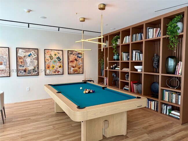 Building Photo - 1400 Biscayne Blvd