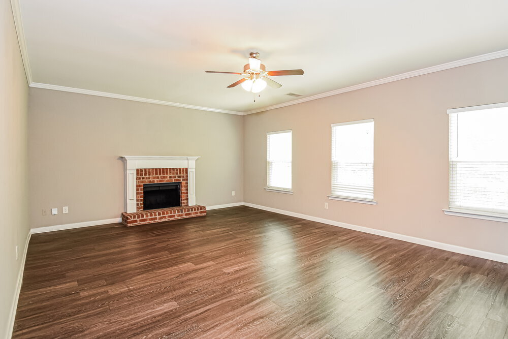 Building Photo - 466 Fieldcrest Dr