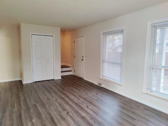 Building Photo - 478 Robbe Ave