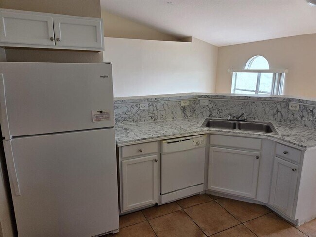 Building Photo - 786 Gila Dr