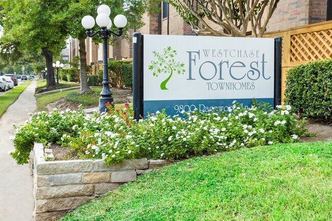 Building Photo - 9800 Pagewood Ln