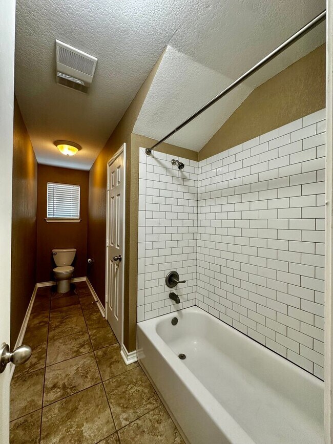 Building Photo - 2016 S 8th St