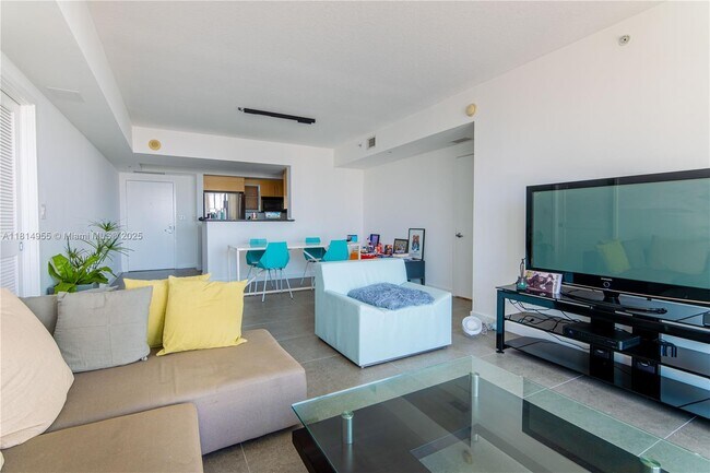 Building Photo - 335 S Biscayne Blvd
