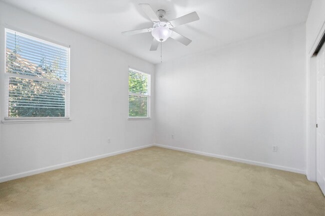 Building Photo - 991 Zephyr Ct
