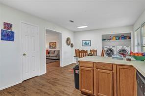 Building Photo - 307 N Jordan St