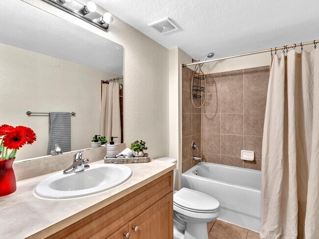 Building Photo - 6768 Heritage Grande