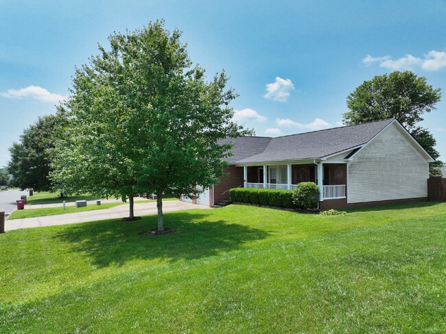 Building Photo - Show-Stopping Rental Home – A Rare Find wi...