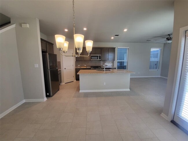 Building Photo - 345 Aqua Spgs Aly