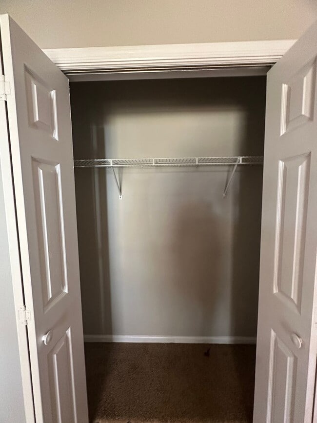 Building Photo - Valley Stream Subdivision!!