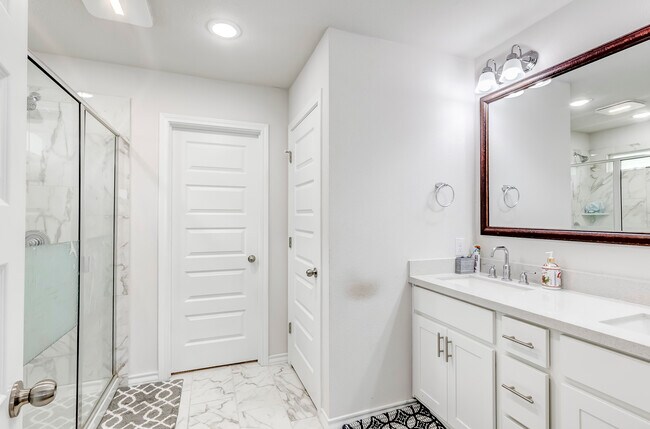 Building Photo - 149 Andesite Trl