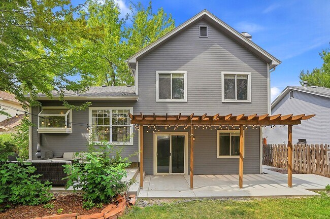 Building Photo - 3304 W 127th Ave