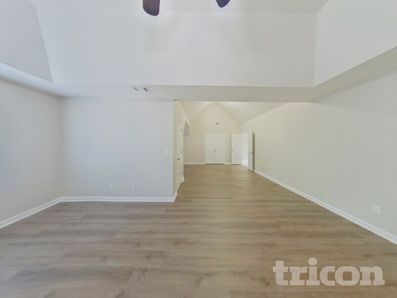 Building Photo - 120 Canal Pl