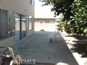 Building Photo - 2030 Country Canyon Rd