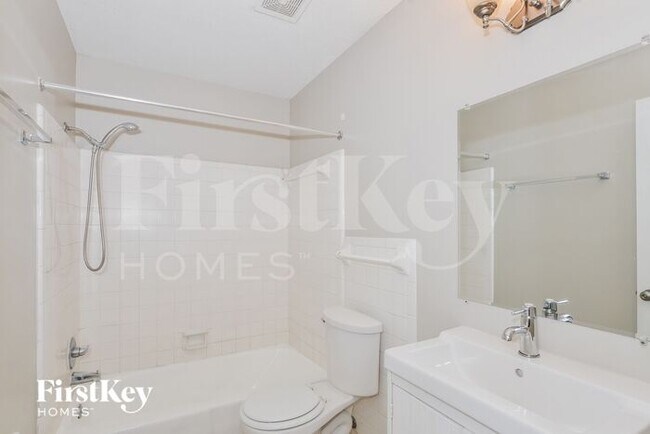 Building Photo - 5590 Montpelier Dr