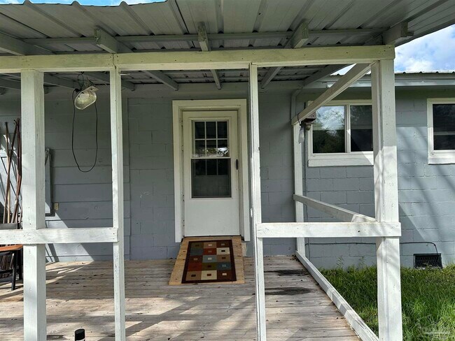 Building Photo - 1052 Well Line Rd