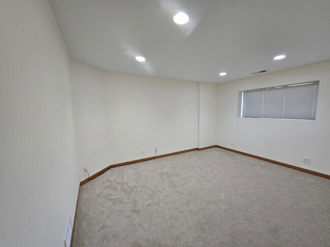 Building Photo - 3190 Teal Bay Ct
