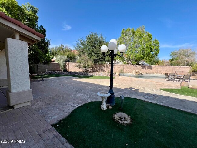 Building Photo - 12721 N 58th Dr