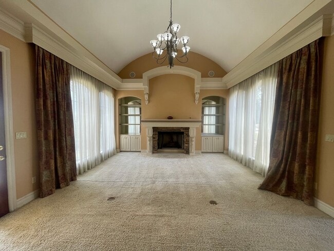 Building Photo - Stonebridge Community! Luxury and Lifestyle Awaits your Call