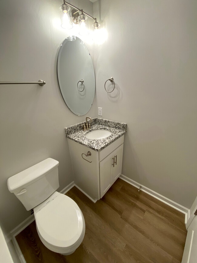 Building Photo - 810 Discovery Cove