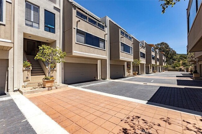 Building Photo - 21771 Ocean Vista Dr