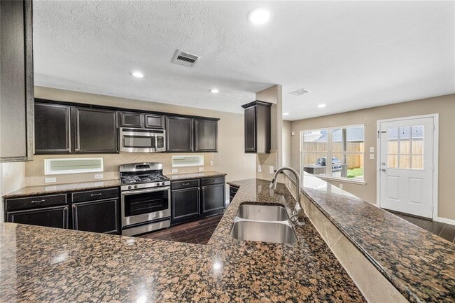 Building Photo - 8615 Gander Bayshore Ln