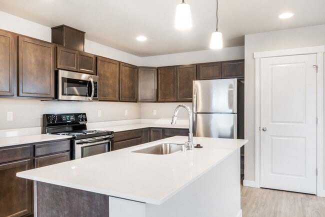 Building Photo - Newly Built 4bd 2.5ba in LSSD
