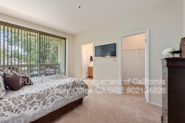 Building Photo - 929 E El Camino Real