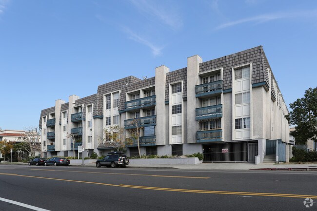 Primary Photo - Motor Luxury Apartments