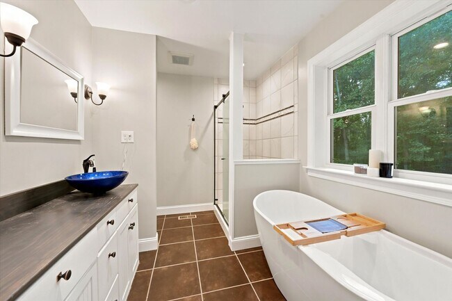 Building Photo - Available August 15th | Rare Architectural Dome Home on 2.5 Private Acres