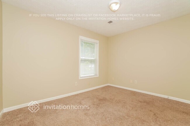 Building Photo - 4393 Fielding Ln