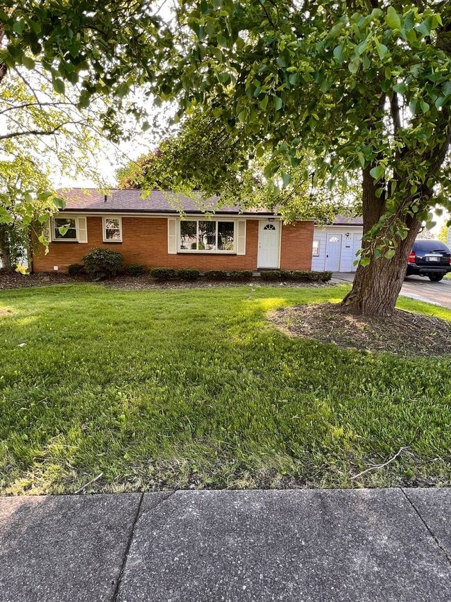 Primary Photo - 926 N Ward Ave