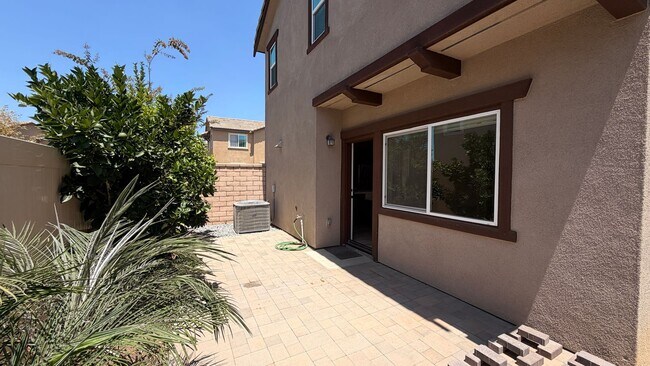 Building Photo - 5474 Starlight Pl