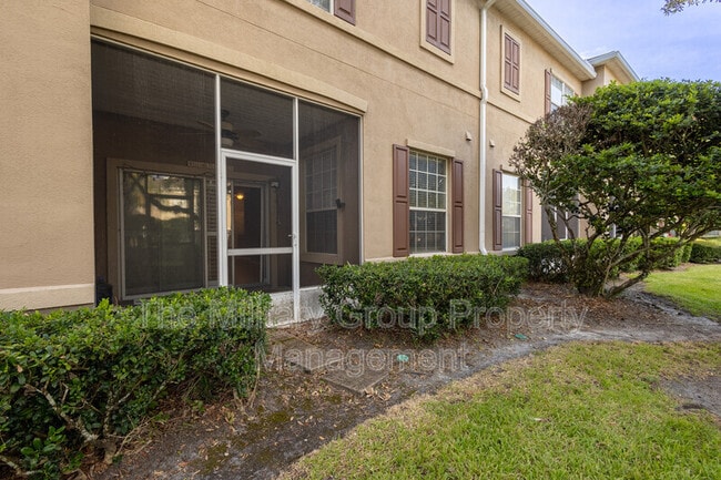 Building Photo - 9777 Summer Grove Way W