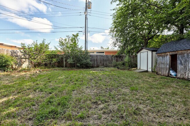 Building Photo - 2924 NW 67th St