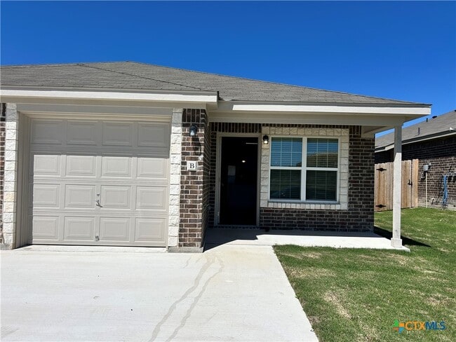 Building Photo - 114 Dolphin Dr