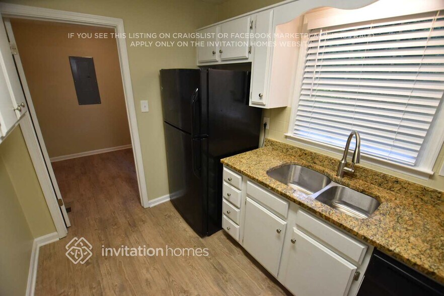 Building Photo - 5444 Wilder Dr