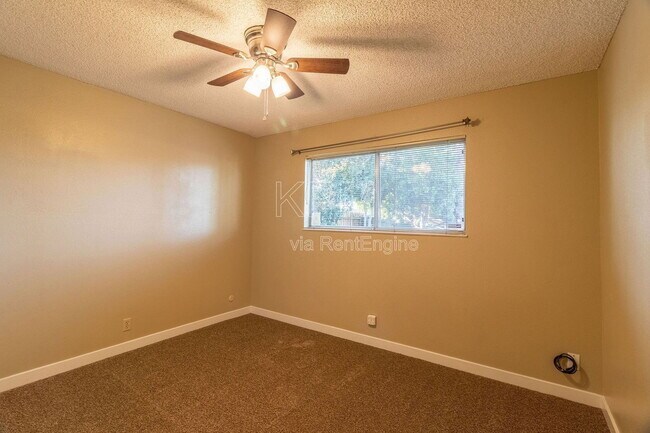 Building Photo - 1217 Aberdeen Ave