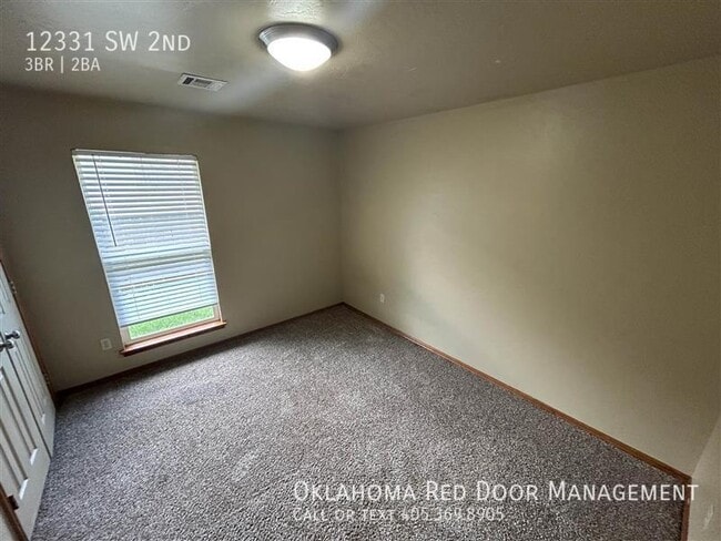 Building Photo - 12331 SW 2nd-
