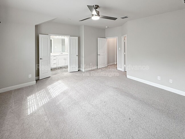 Building Photo - 4621 Piedras Lanzar Dr