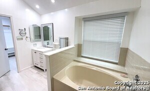 Building Photo - 8642 Quail Whisper